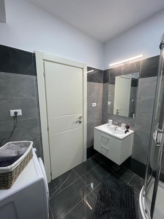 Q Luxury Palas Mall Iasi Luaran gambar